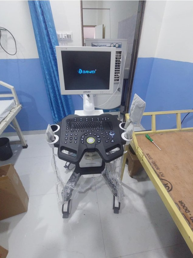 Dawei Dw-370 Carro Económico Máquina de Diagnóstico Ultrasónico en Blanco y Negro