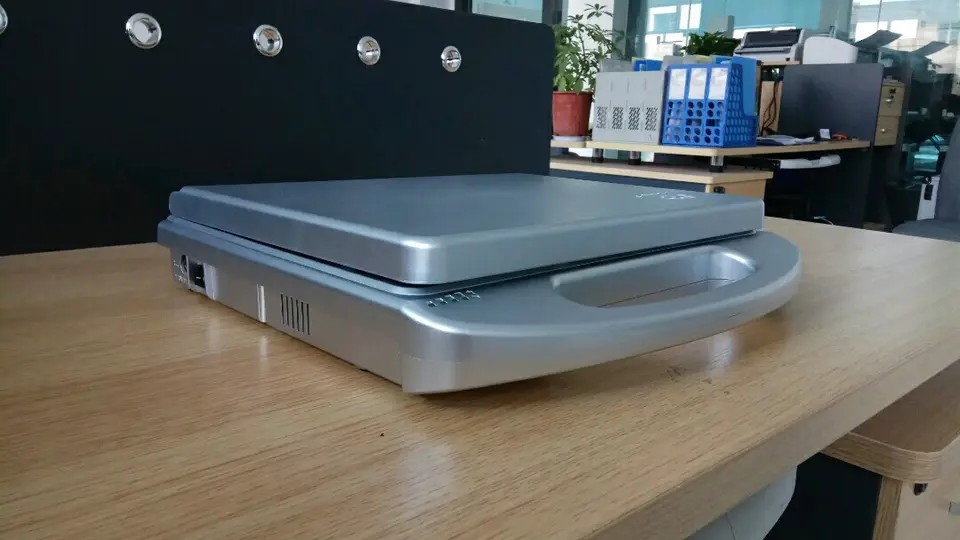 Máquina de ultrasonido médico portátil con Doppler color digital para el embarazo 3D/4D