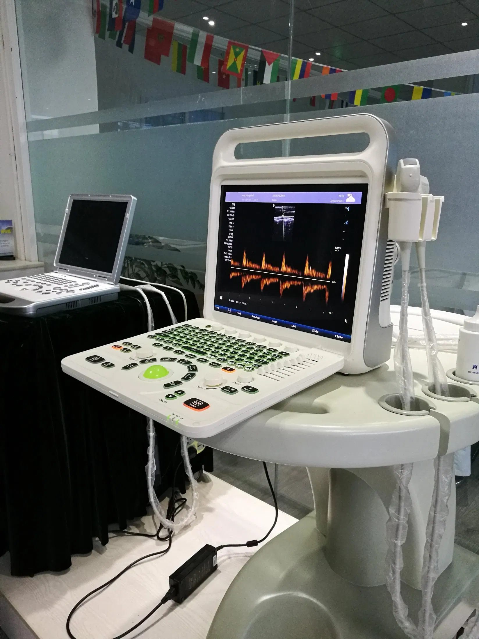 Sistema de ultrasonido digital de color de flujo avanzado de alta precisión multifuncional