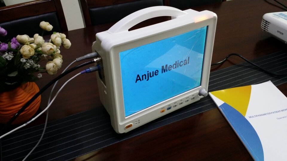 New 12 Inch Multi-Parameter Patient Monitor