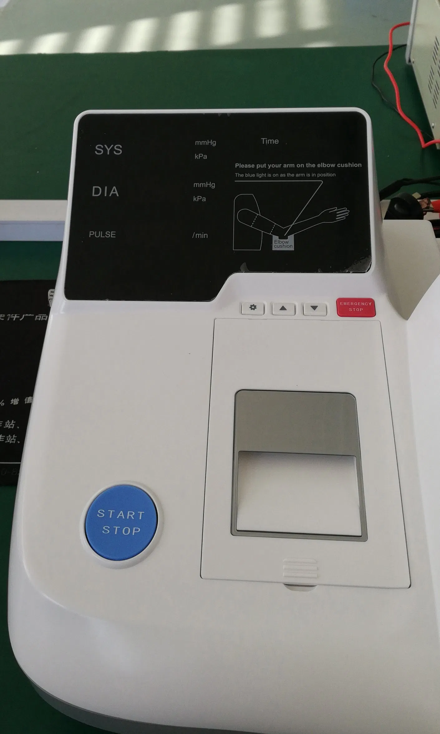 Automatic Medical Arm Blood Pressure Monitoring Device for Hospital Use