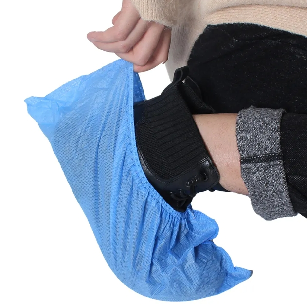 Disposable Antistatic Cleanroom Waterproof CPE Plastic Surgical Medical Non-Slip Boot Shoe Cover for Hospital Daily Protection