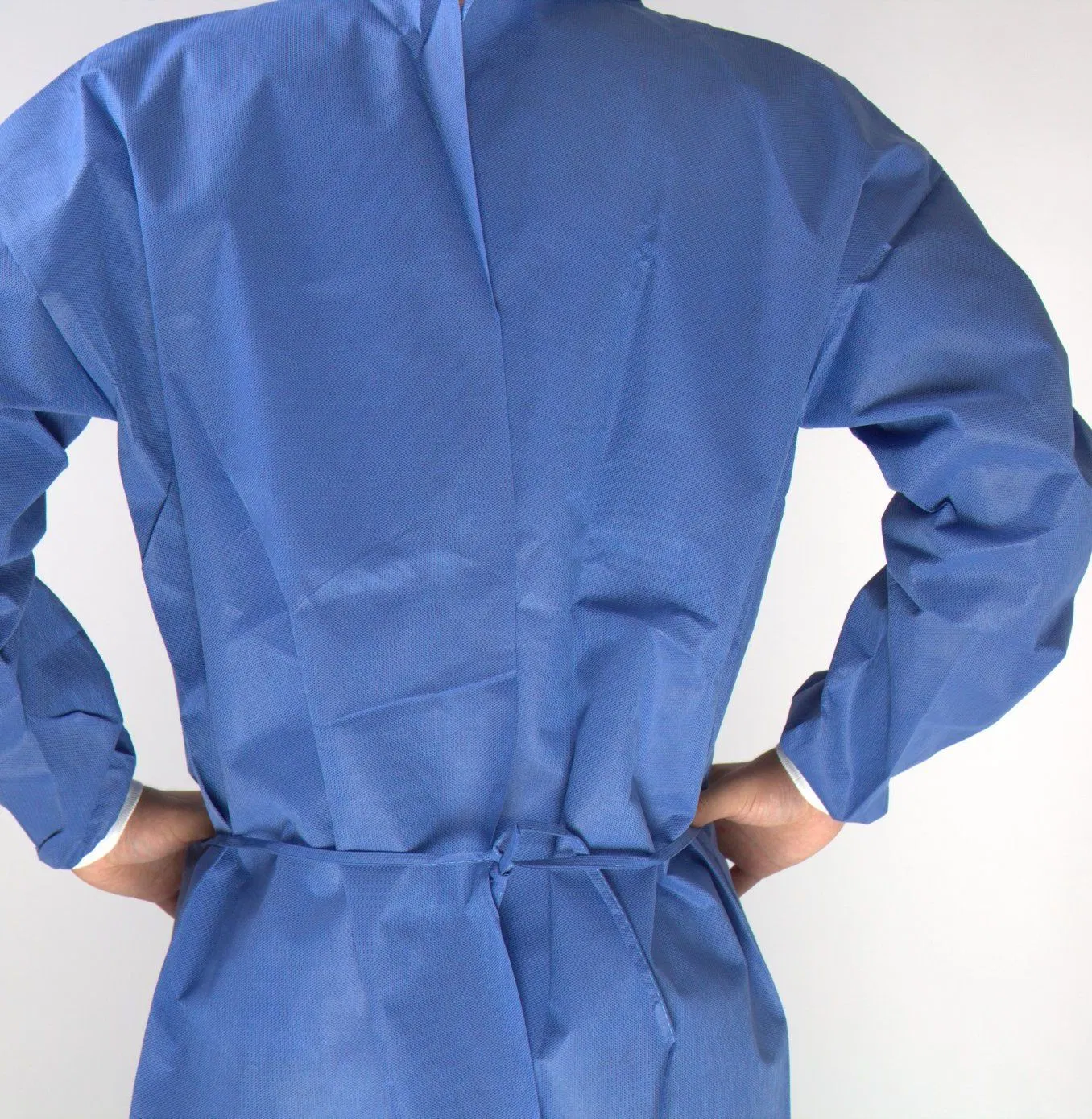 Sell Well Dust-Proof Surgical Gown 40GSM Blue Disposable SMS Non-Woven Isolation Gown