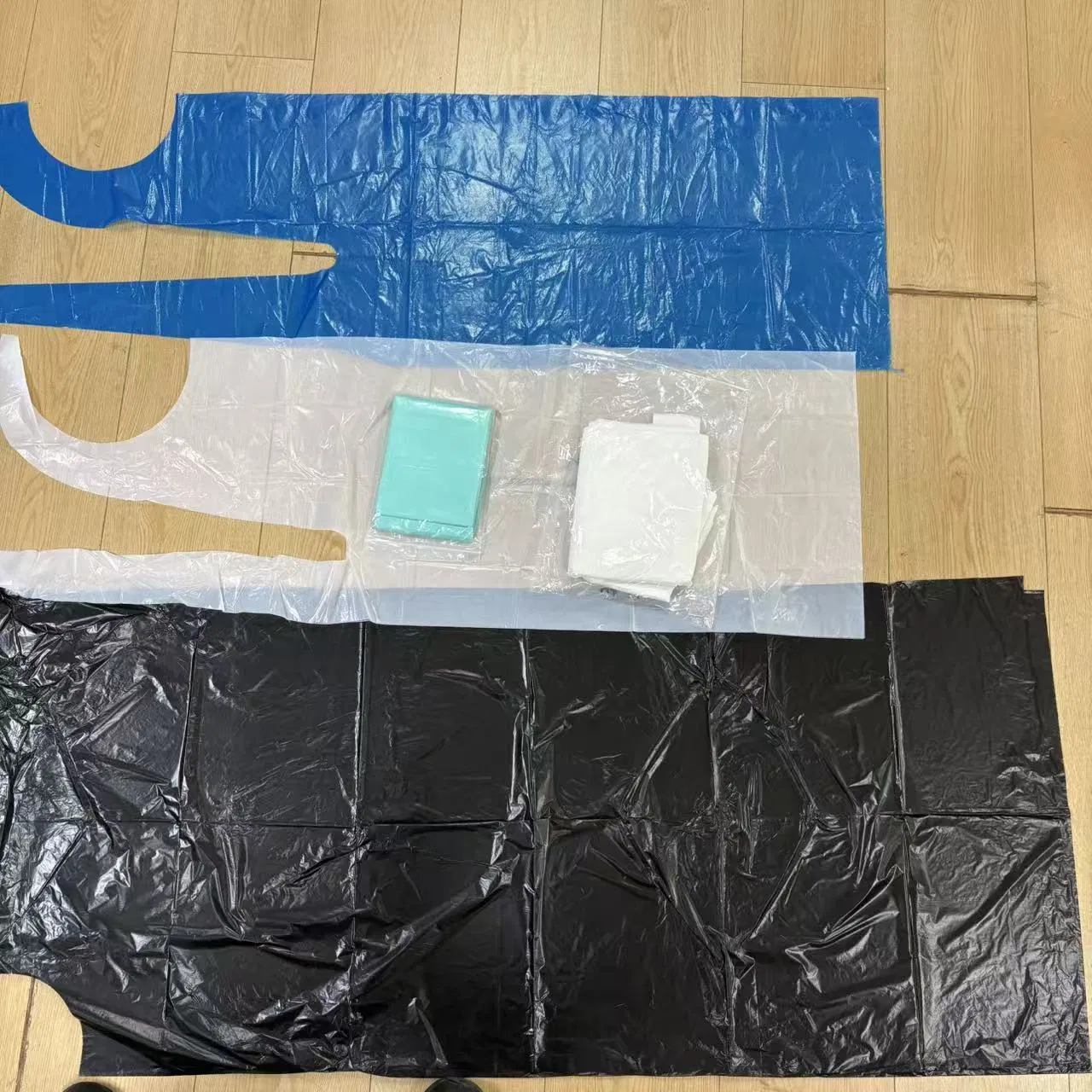 Disposable PE Apron for Working Haircut Waterproof