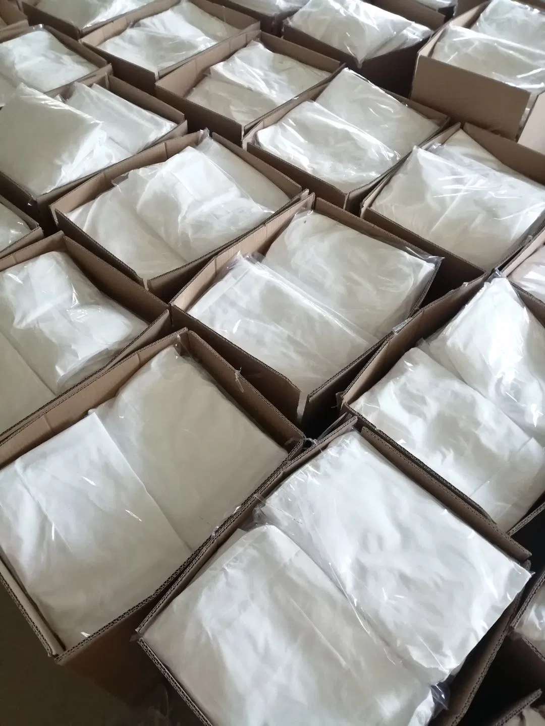 White Polypropylene Nonwoven Fabric Waterproof Safety Non Woven SMS Microporous Protection PPE Suit Disposable Suit Coverall