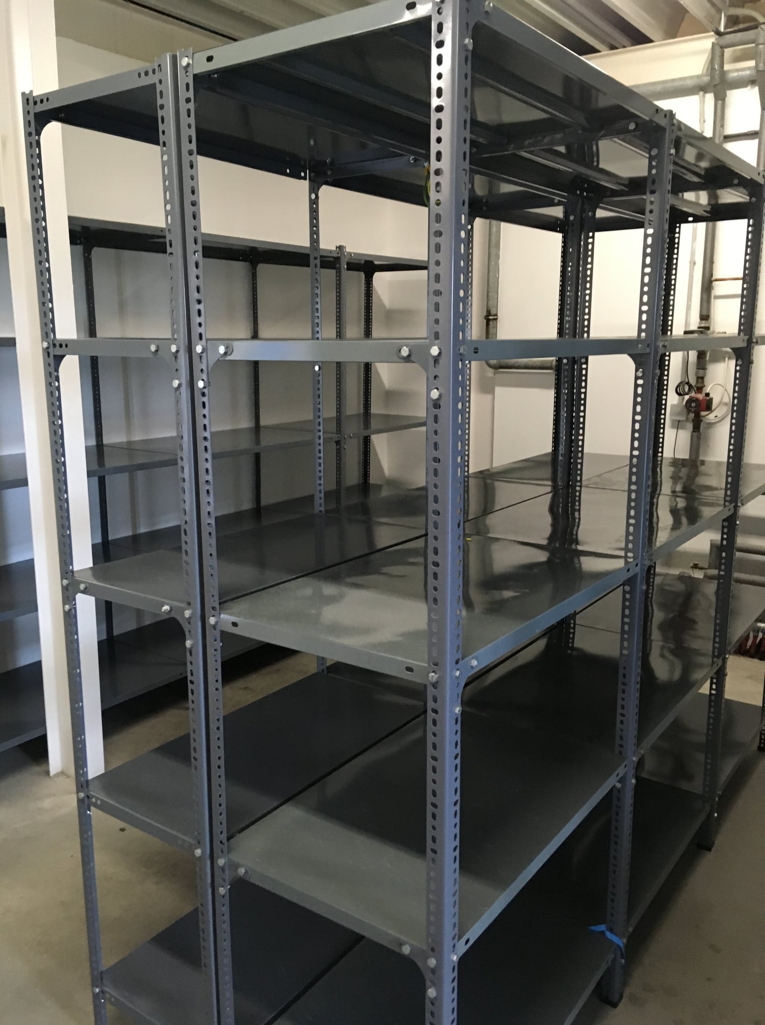 Anti-Corrosion Galvanized 5-Layer Adjustable Durable Slotted Angle Steel Warehouse Rack 100kg+ Capacity for Damp Warehouse Use
