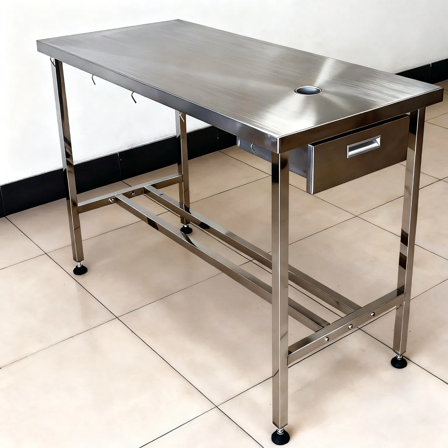Veterinary Equipment Durable Pet Examination Table with Simple Operation for Veterinarians