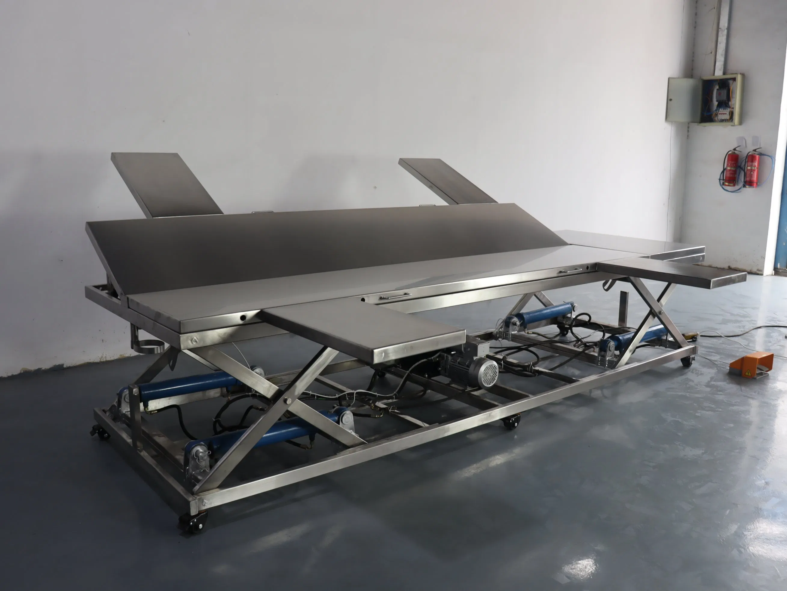 Veterinary Operating Table Electric Lifting Surgical Bed Pet Hydraulic Operation Table