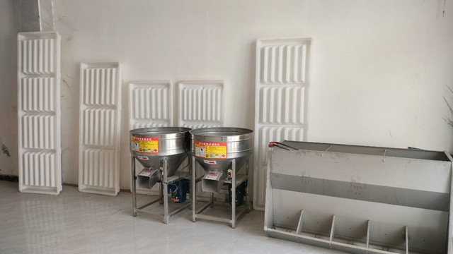 Veterinary ICU and critical care equipment project