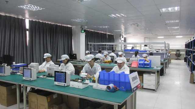 Veterinary laboratory equipment and diagnostic devices