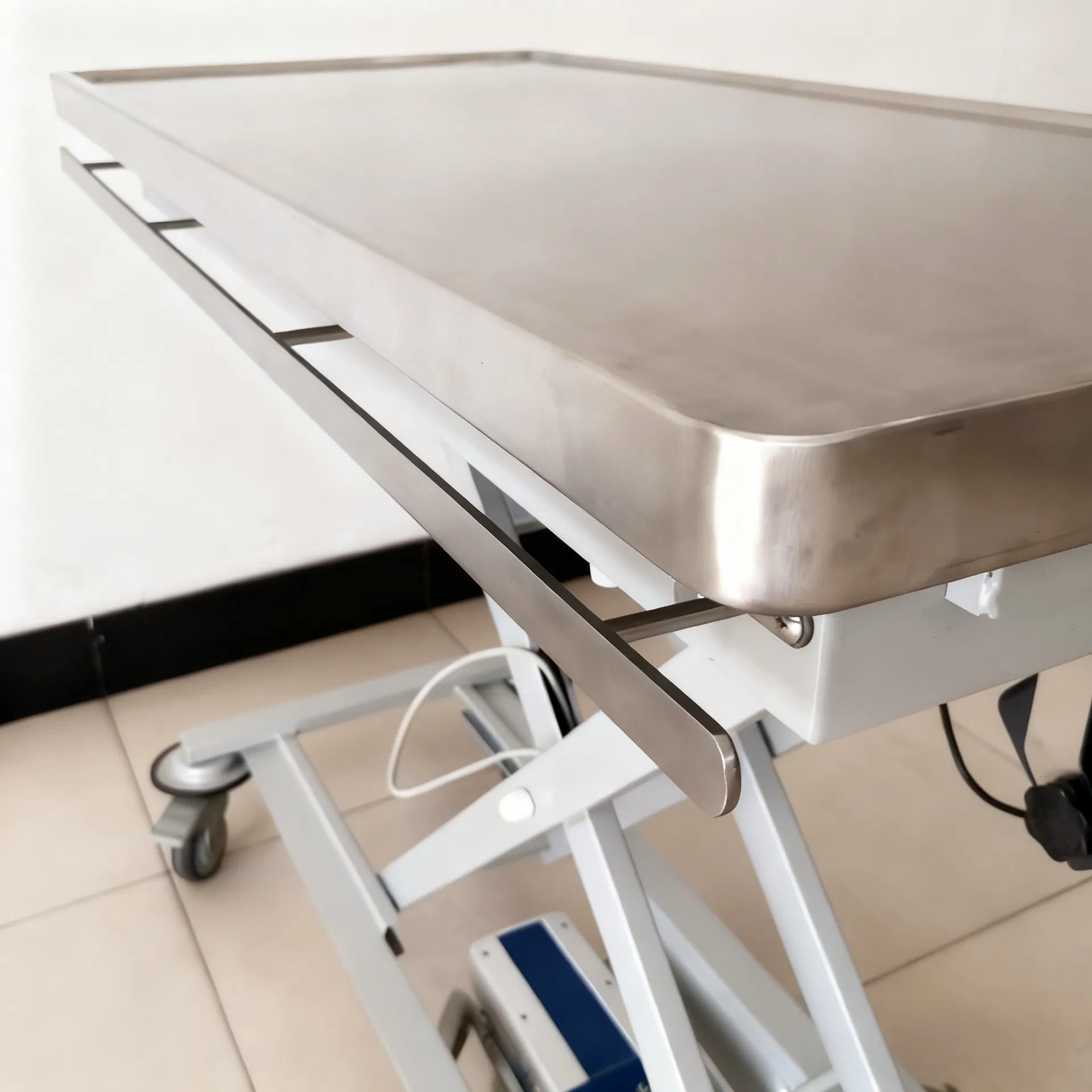 Veterinary Table Detail 7