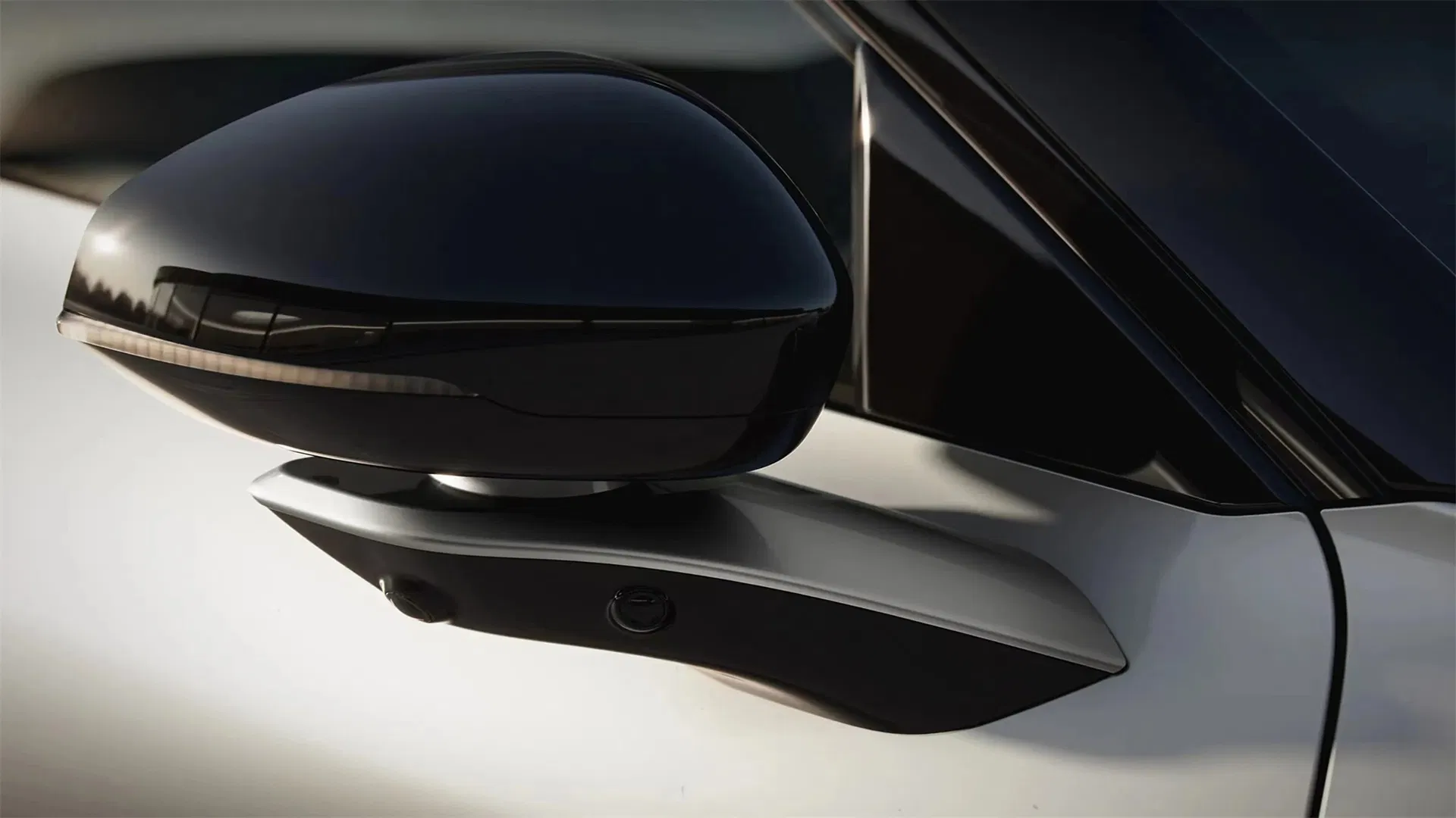 China 2024 Lynk &amp; Co 07 Em-P Plug-in Hybrid Sedan High Speed Car