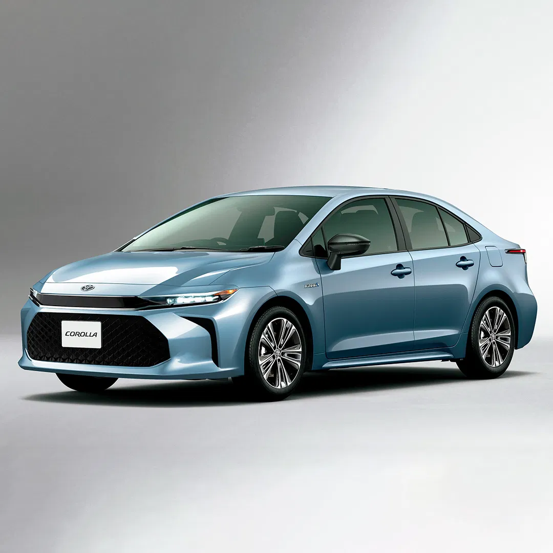 2024 used Toyota Corolla Compact 4-Doors 5-Seaters Plug in Hybrid/Petrol Sedan Car