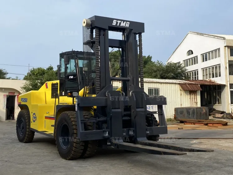 Heavy Duty Forklift 1