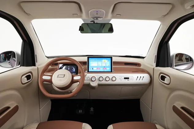 Bestune Pony Interior 1