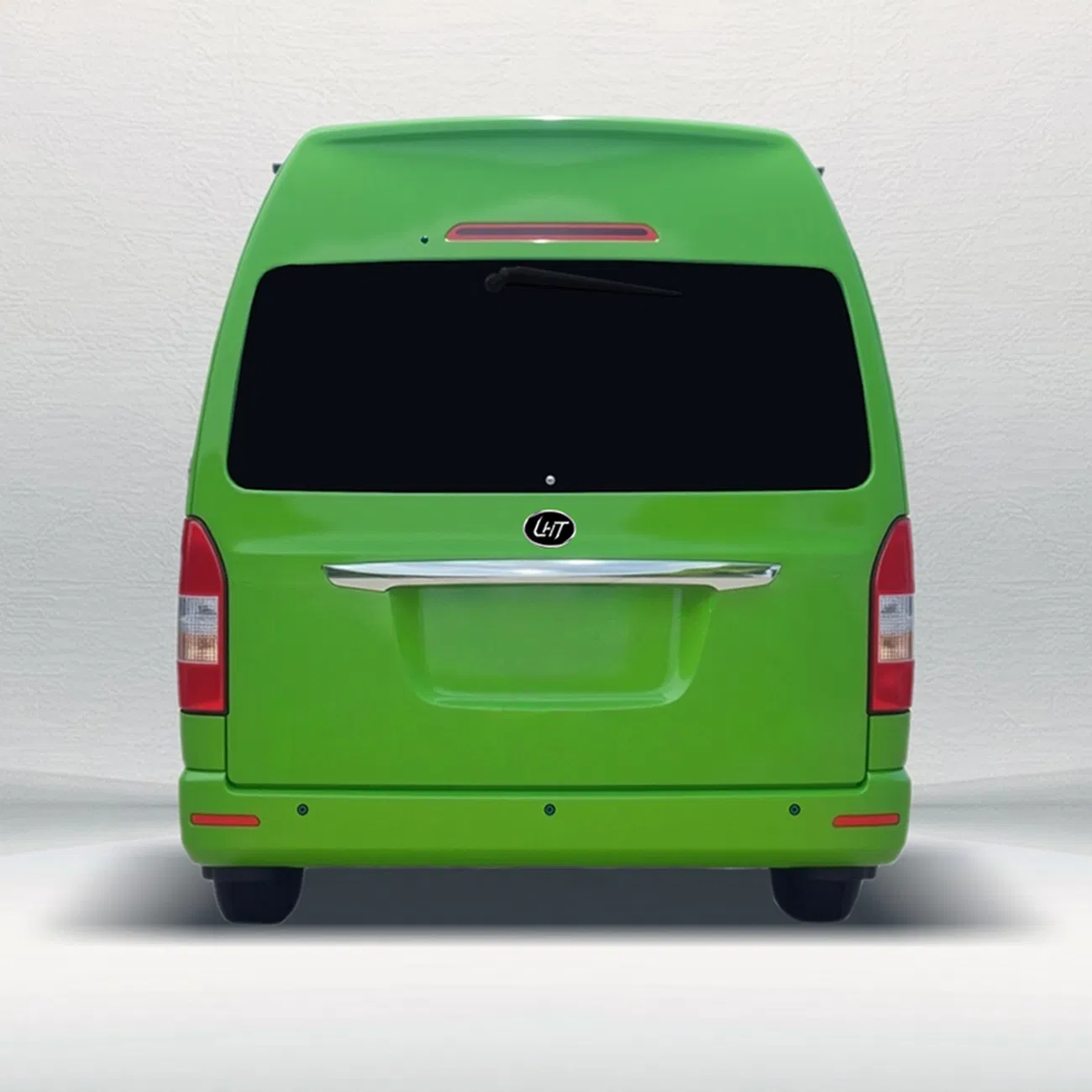 Multifunctional 6m Luxury Hiace Van - Electric/Diesel/Gasoline Powered