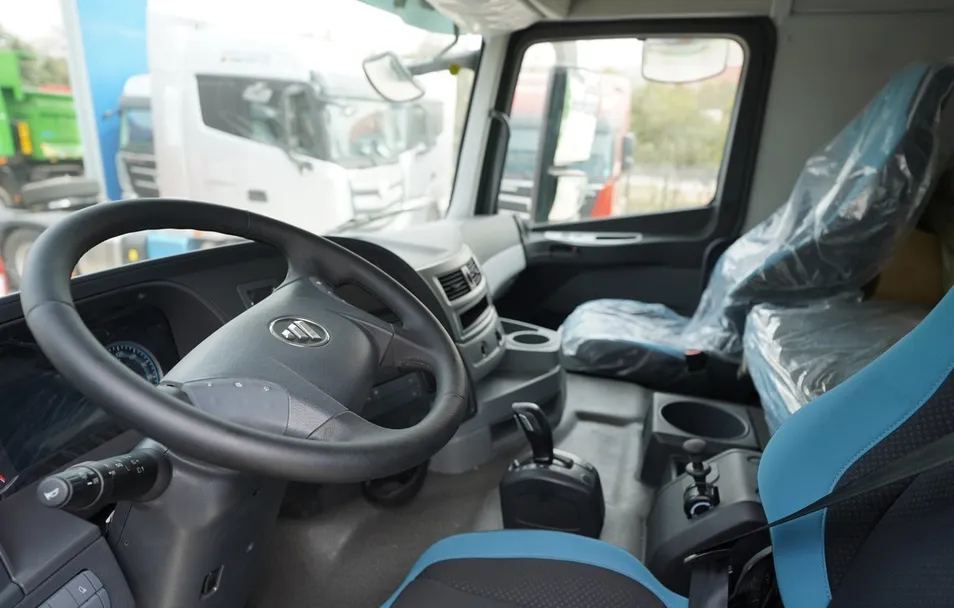 Heavy Duty Dump Truck Detail