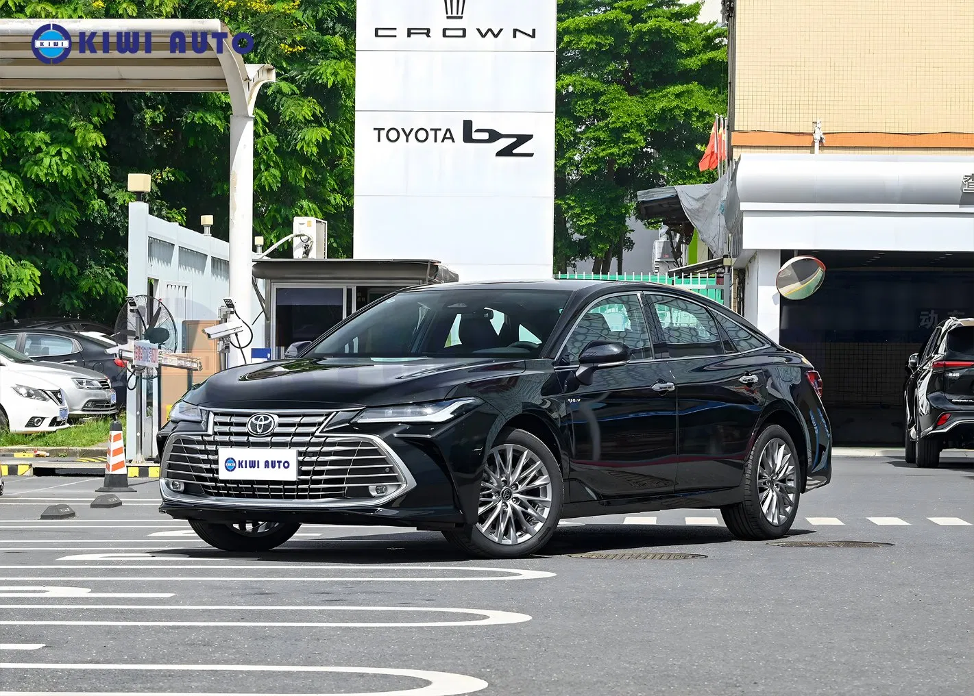 Toyota Avalon Cheap Price Gasoline Adult Auto Fashion Fuel Car used Luxury Medium Car Sedan