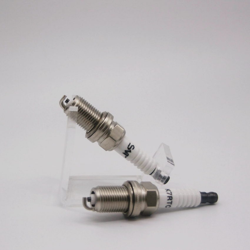 Wholesale China High Quality Auto Parts Spark Plugs for Japanese, Korean Cars, Toyota, Corolla, Hyundai, Suzuki, Vitara, Nissan Auto Parts 11