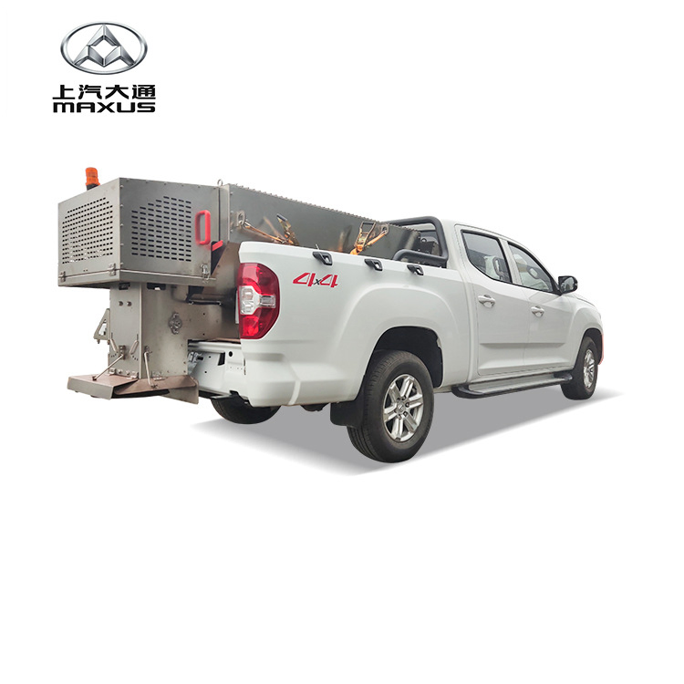 Saic Maxus T70 Interstellar L Diesel 4X4 Pickup Truck Small Snow Plow 1 Cubic Meter Snow Melter Spreader + 2 Meter Snow Plow