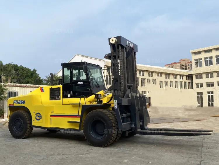 Heavy Duty Forklift 3