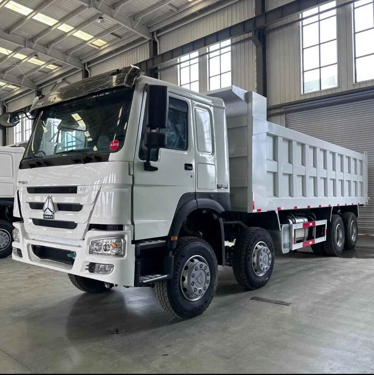 HOWO 8X4 Heavy-Duty Dump Truck for Reliable Construction Work