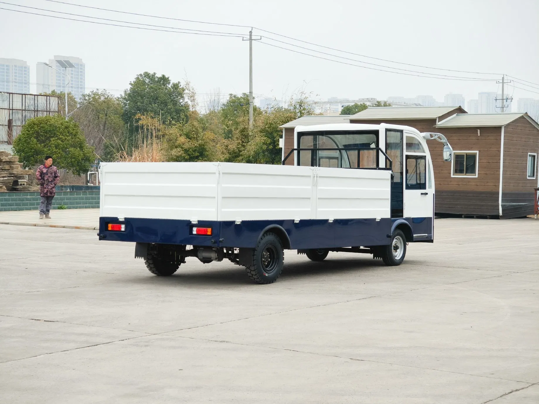 Enclosed Driving Cab 2 Seats Electric Cargo Truck 3t Delivery Pickup Truck