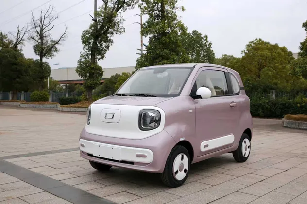 Bestune Pony Interior 2