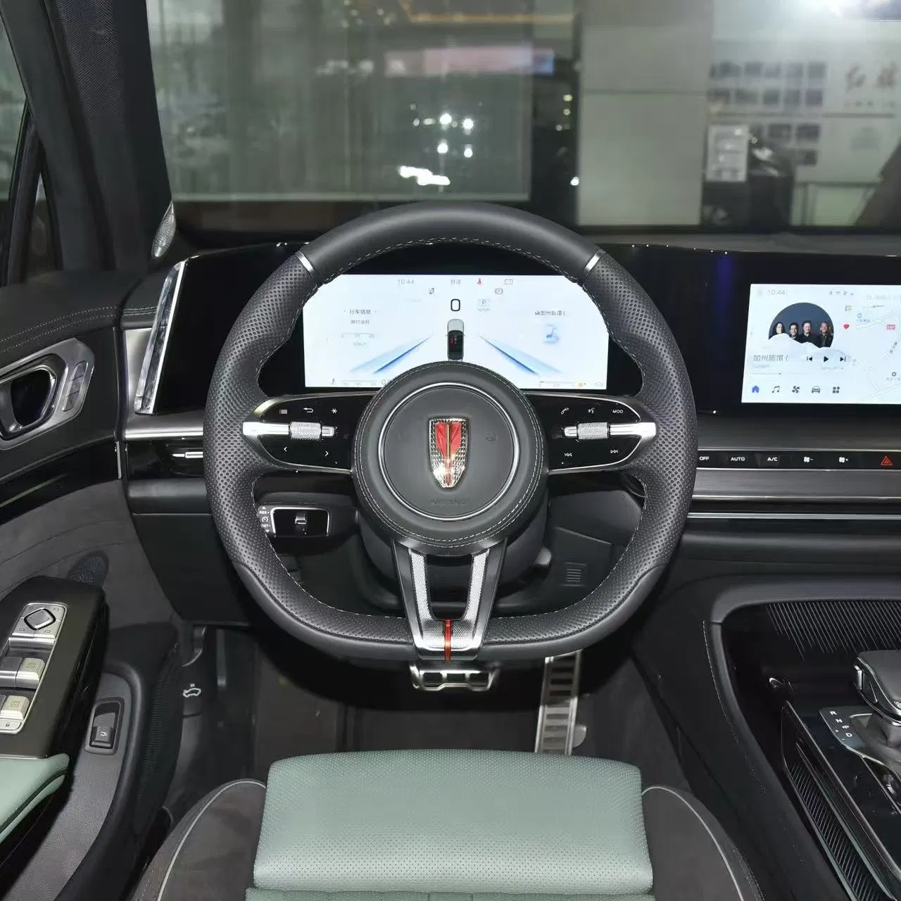 China Luxury Hongqi H9 Sedan Car Premium Hongqi H9 Luxury Sedan From China for Global Buyers