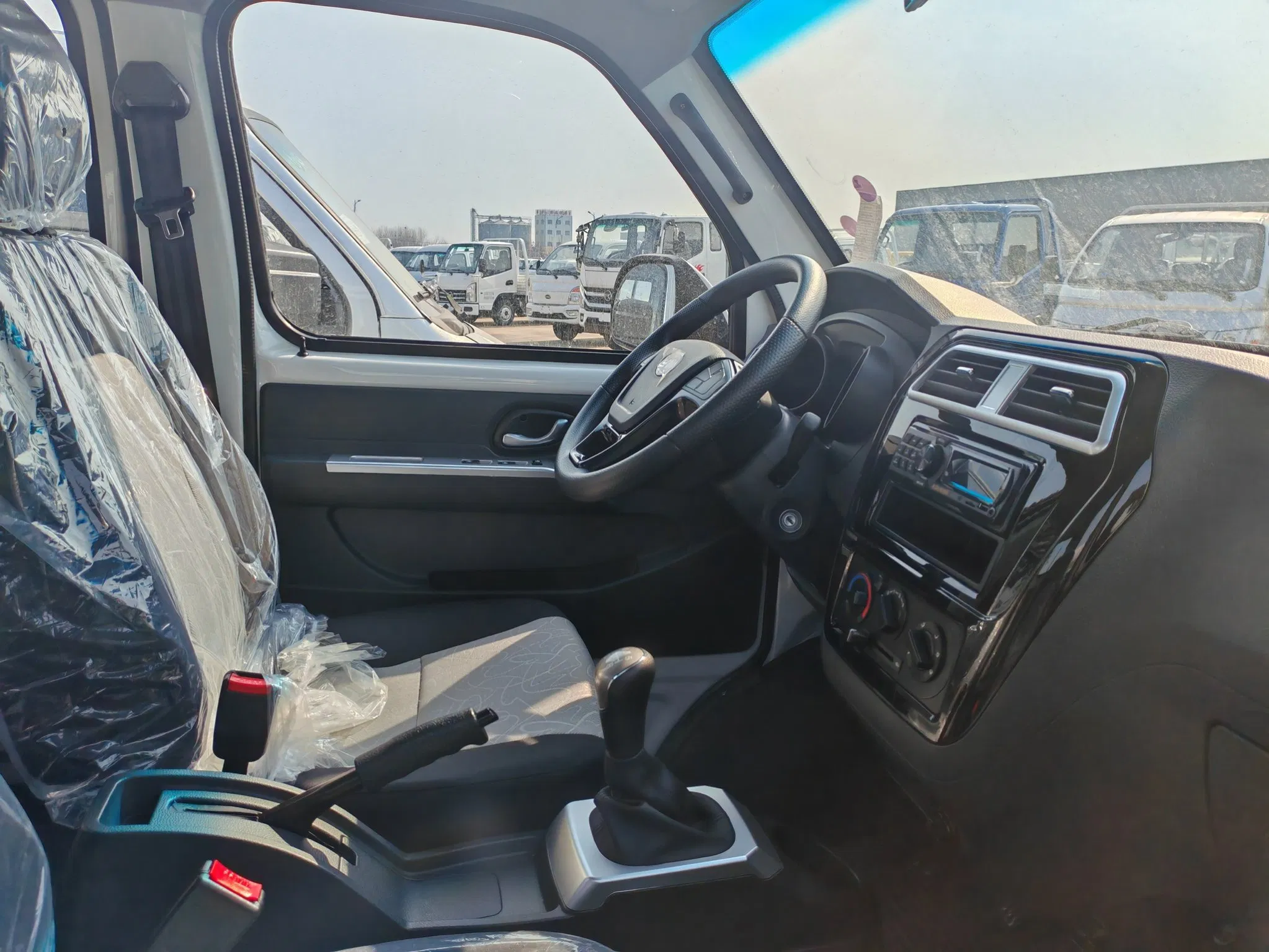 Half Board Euro 5 ISO Small Compact Pickup Trucks Best Fuel Efficient Trucks