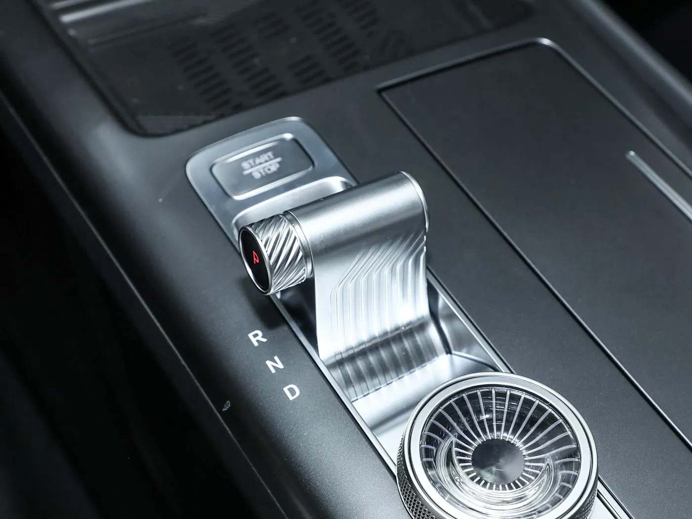 Fuel-Saving Powerful Beijing off-Road Bj30 Sport Utility Vehicle for Urban Daily Commuting