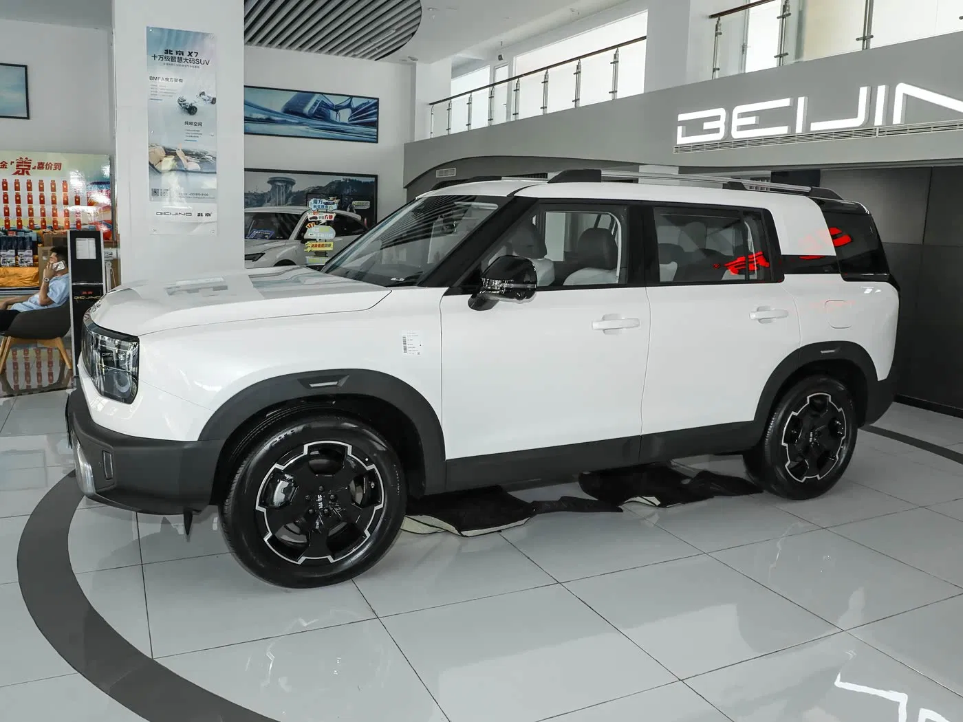 Beijing off-Road Bj30 Sport Utility Vehicle Conquer Every Terrain with Rugged Excellence