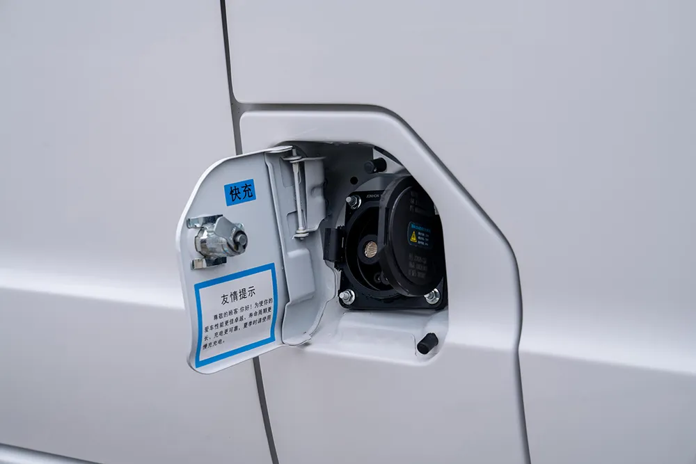 Fast Charging electric van