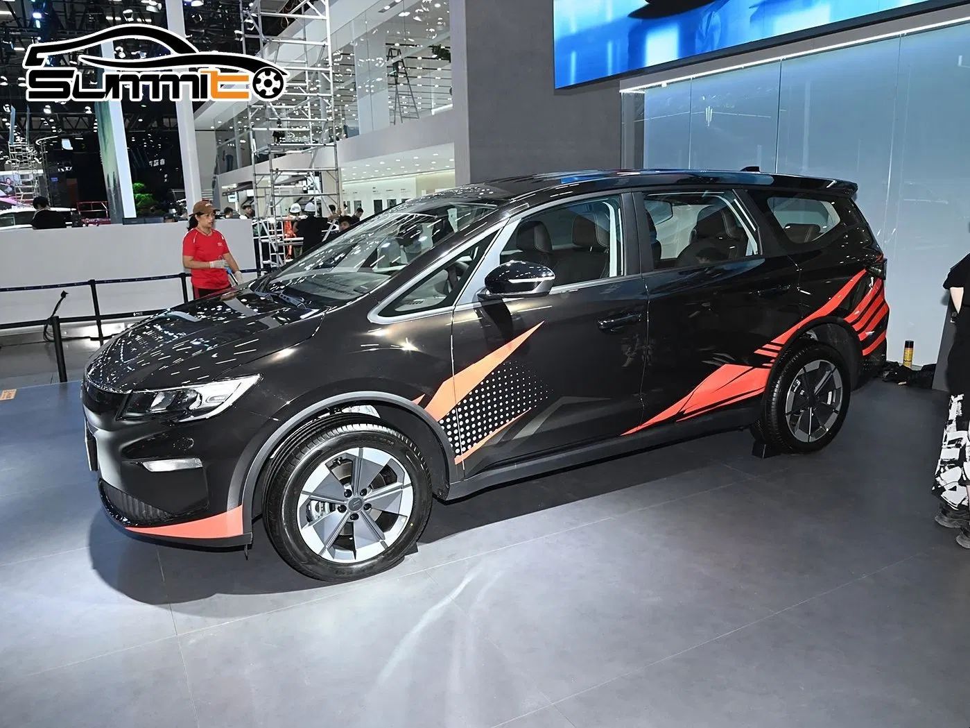 Premium Livan 8 Long Range Business Family Transport Electric MPV Minivan From China