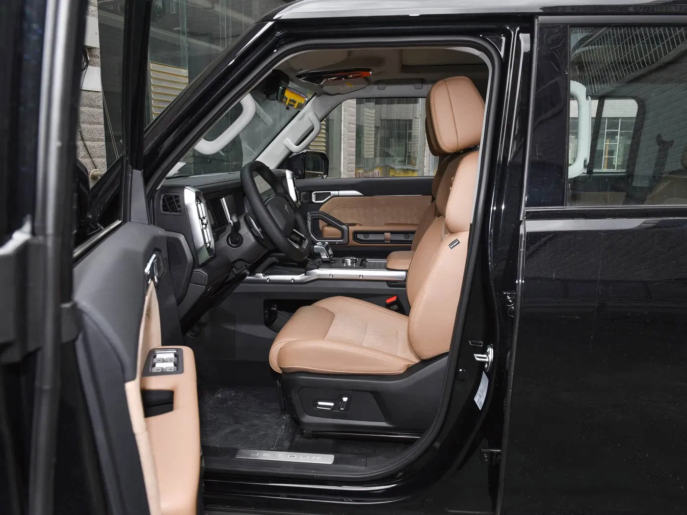 Jetour Traveler SUV Details 2