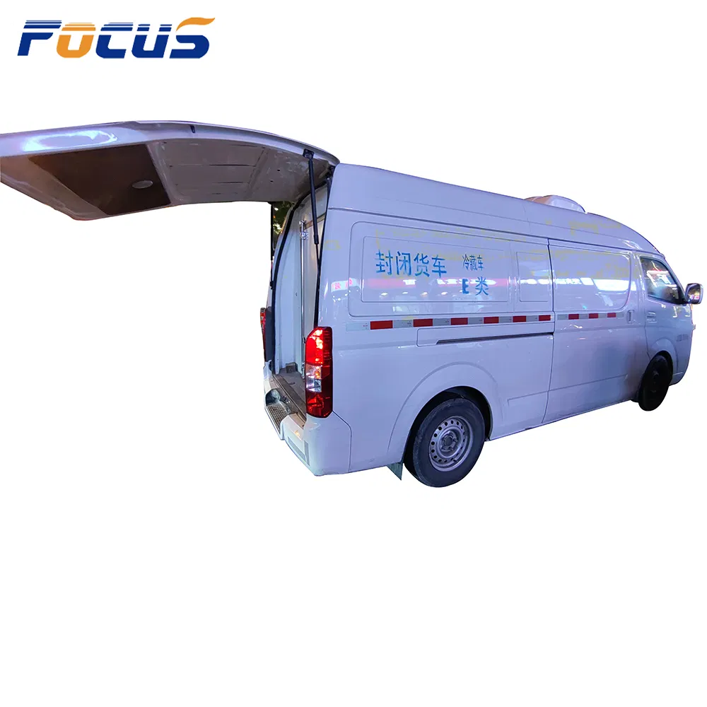 11-Seater Fuel-Efficient Gasoline Minivan Is Suitable for Transporting School Staff and Family Trips