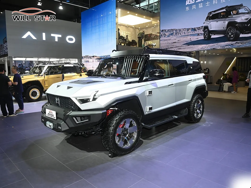 Mhero 917 SUV View 4