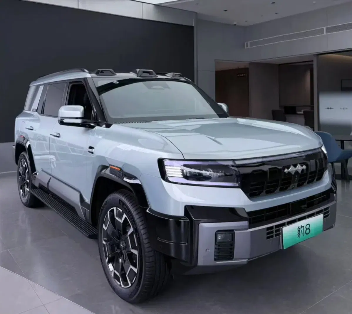 1 5t Plug-in Hybrid Fang Cheng Bao Leopard 8 SUV 5-Seater