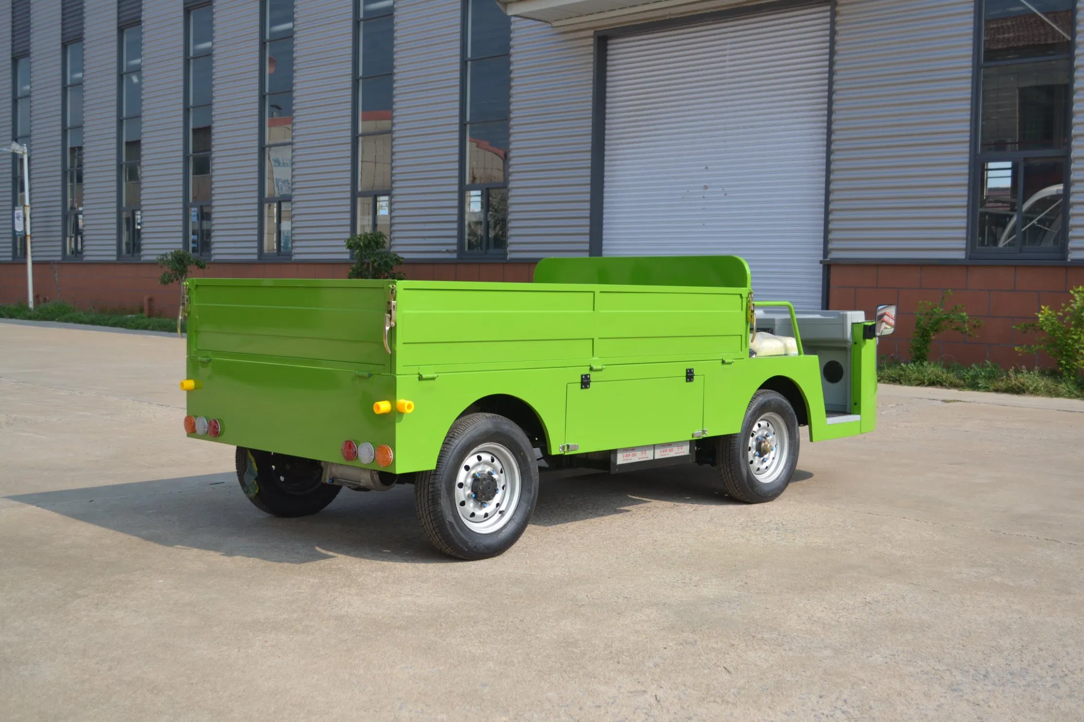 Fast Selling Mini Truck Load Carrying 1000kg Electric Light Truck Speed 81km/ Left Steering Electric Delivery Van Truck