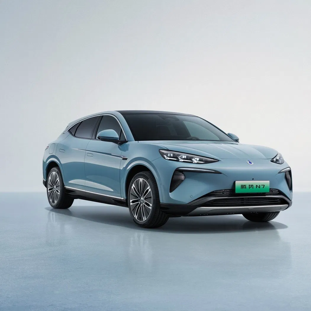 Denza N7 VUS crossover électrique de taille moyenne 1, 000 Km d'autonomie coupé VUS voiture électrique coupé