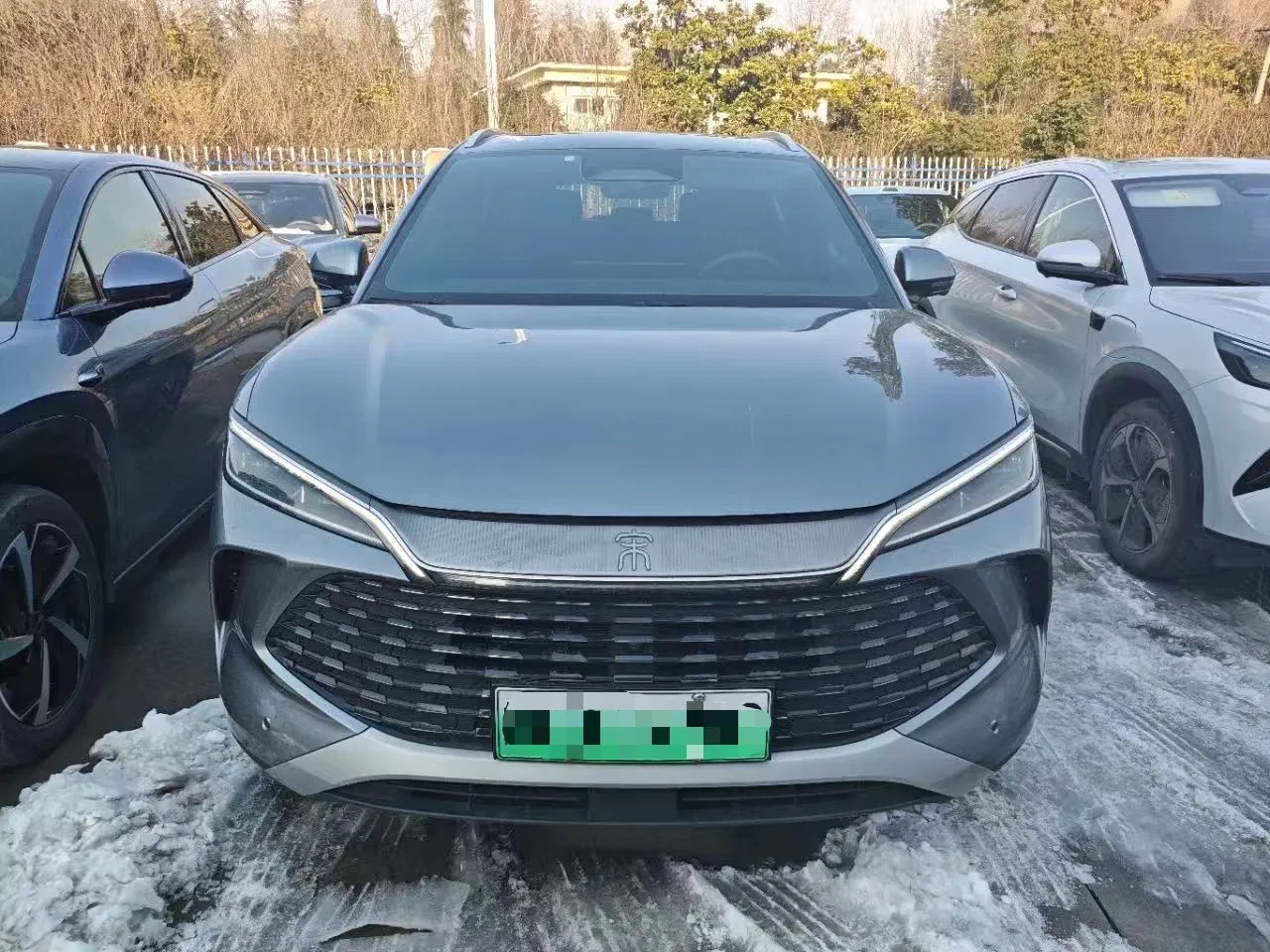 Used Byd Song L Dmi High Cost Performance New Energy Byd 5-Door 5-Seat Car Plug-in Hybrid SUV Top