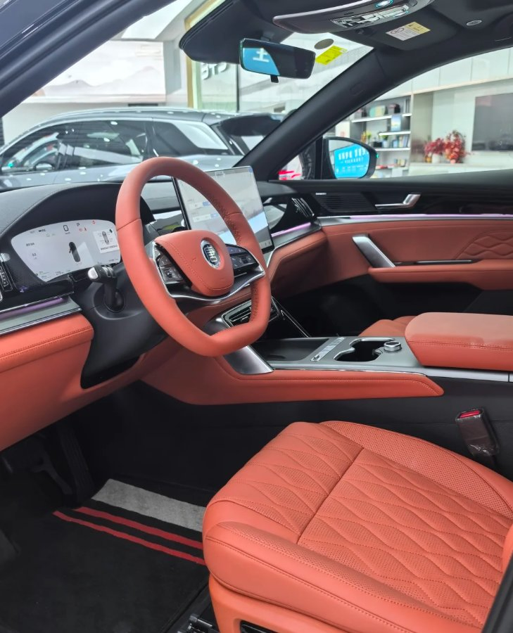 Byd Tang Dm-I Fast-Charge Smart Parking MID-to-Large Plug-in Hybrid High Performance SUV Stock