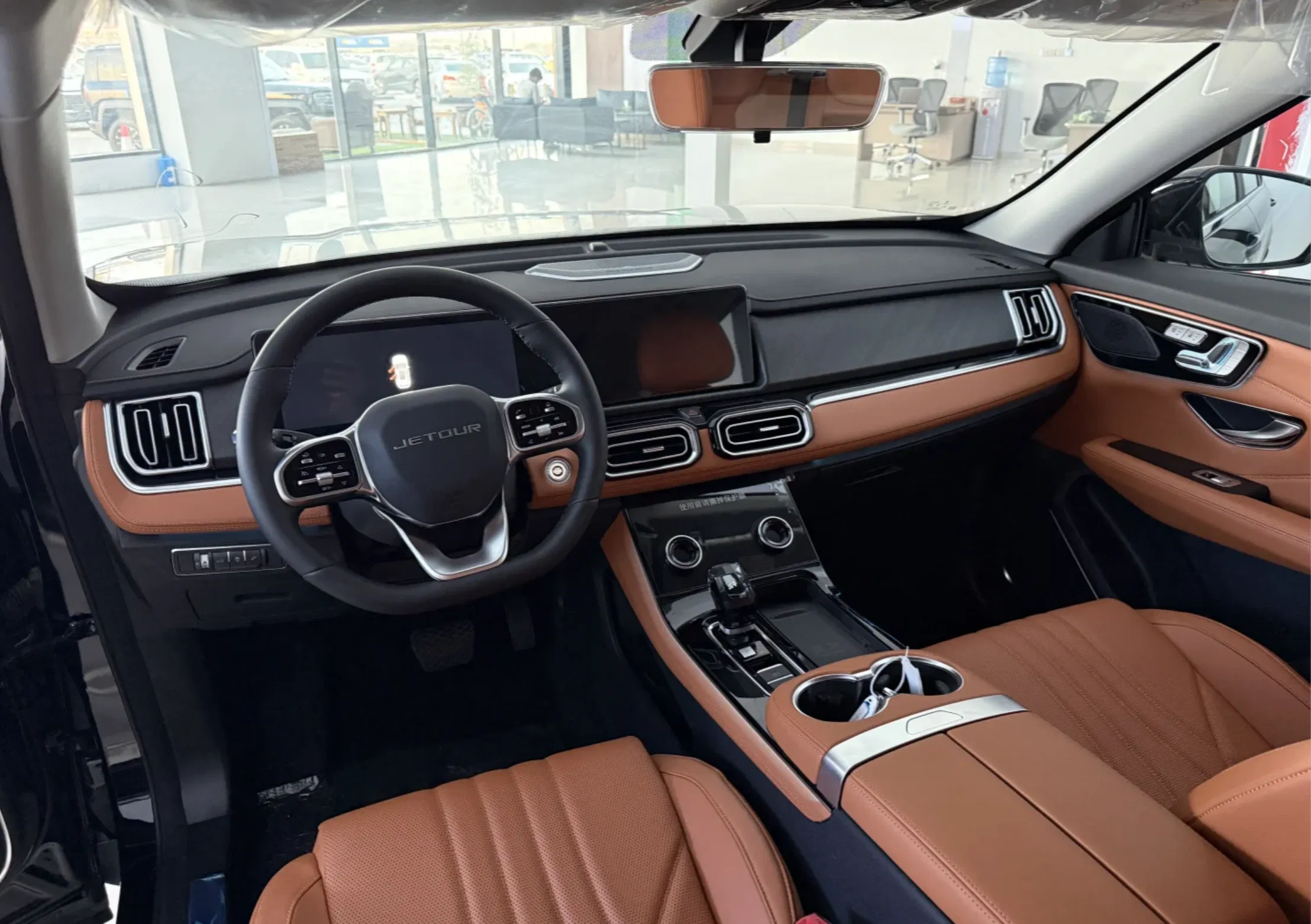 Jetour X70L 5-Seater SUV Featuring 156 PS L4 Plug-in Hybrid