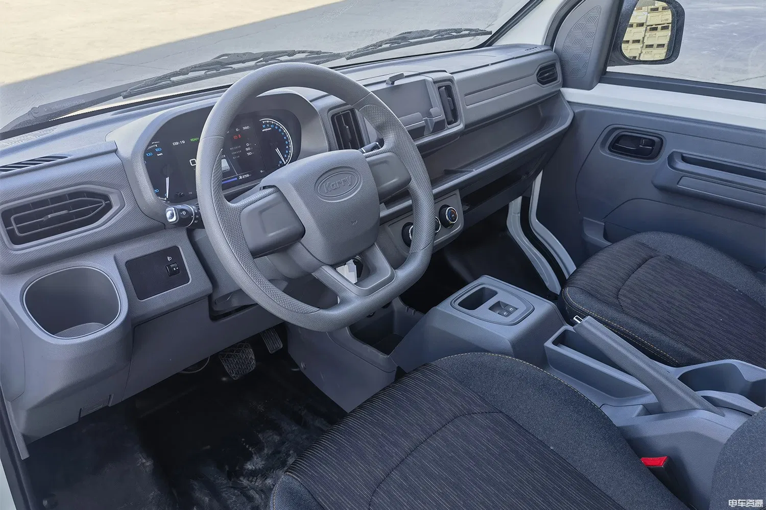 Karry E5 Van Cargo 5.3m³ High-Quality New Energy Commercial Vehicles Hot Brand in China