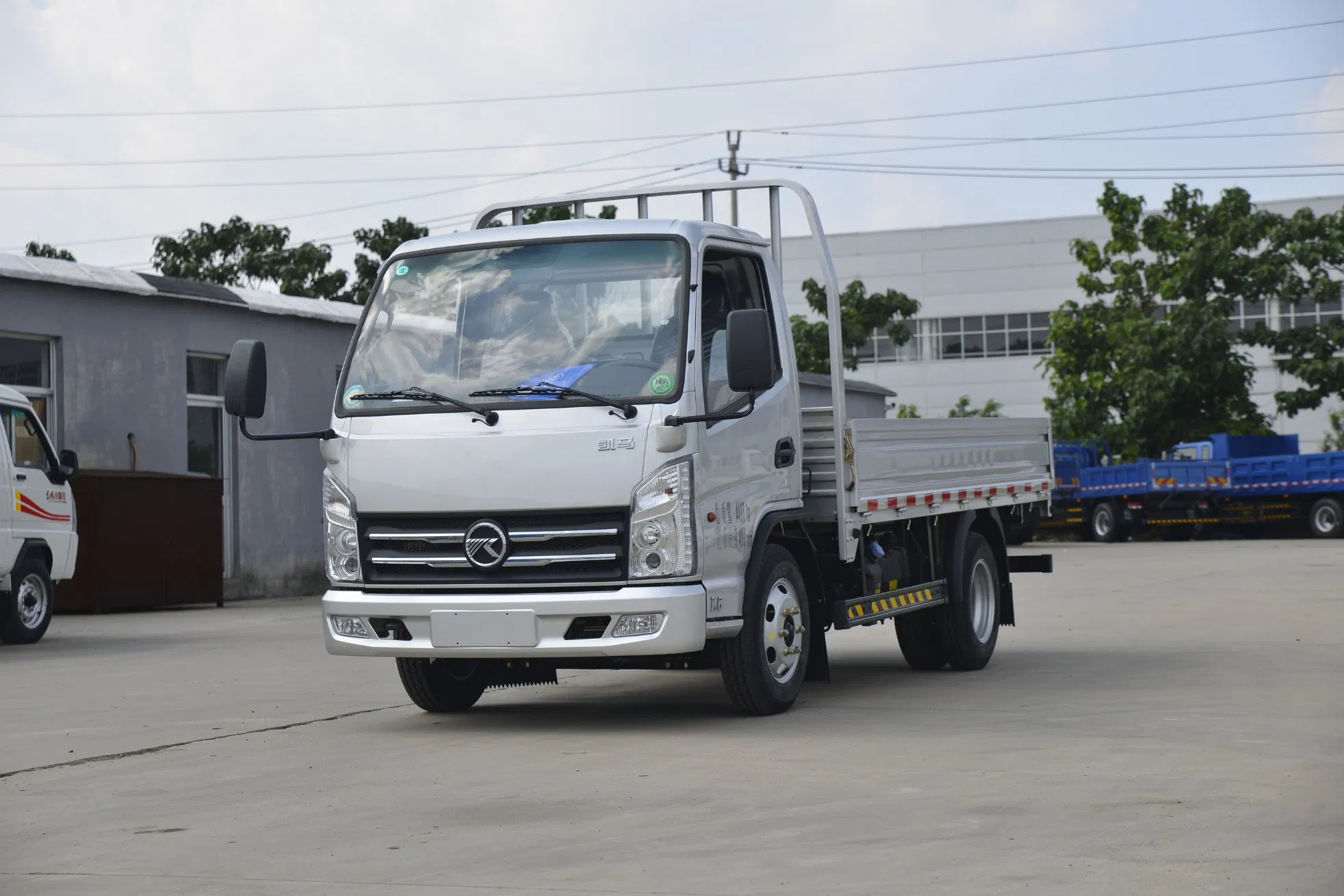 Euro-II Certified Kama Auto Truck 95km/H Max Speed with 5+1 Manual Gearshift &amp; ABS Option