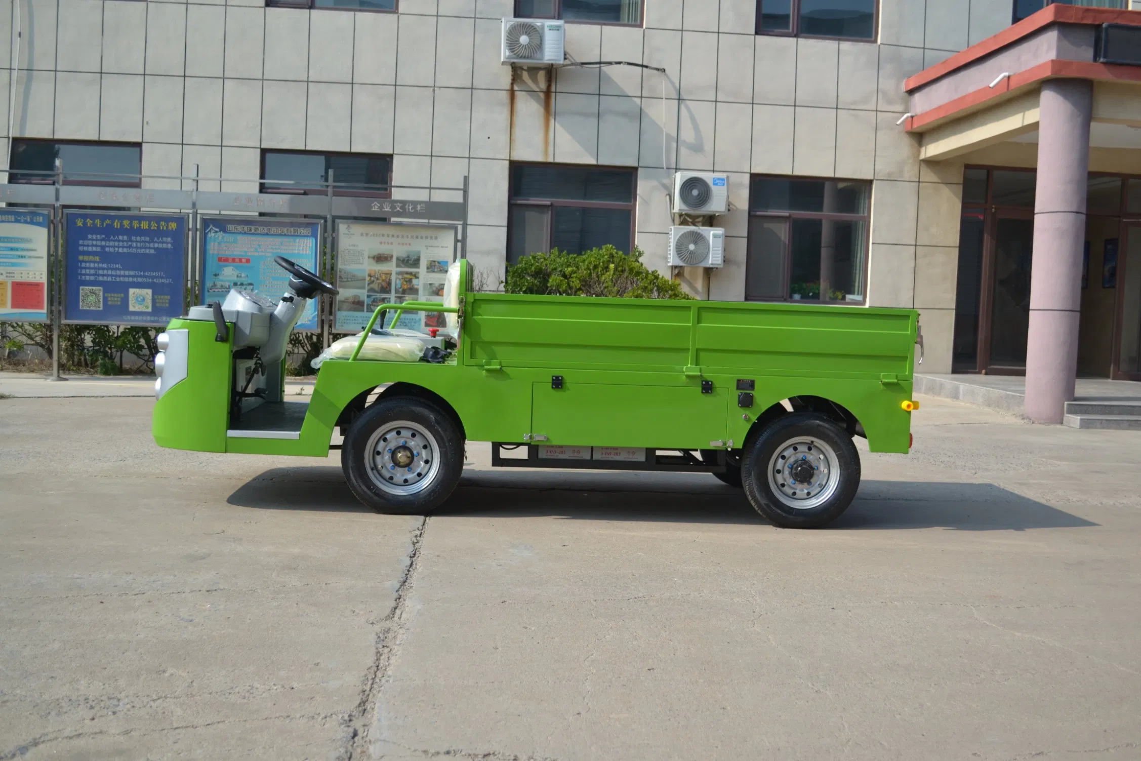 Fast Selling Mini Truck Load Carrying 1000kg Electric Light Truck Speed 81km/ Left Steering Electric Delivery Van Truck