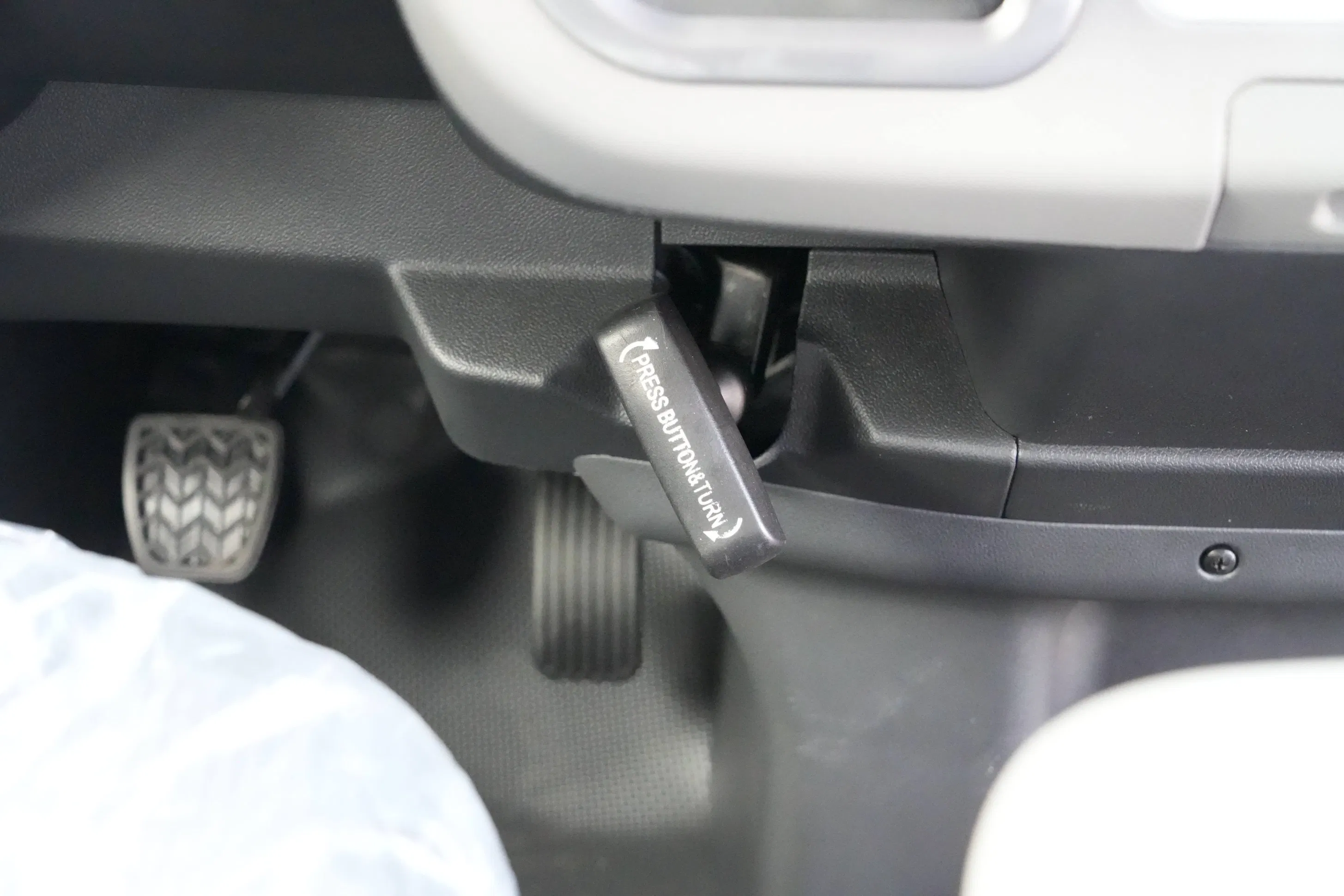 Foton Toano Luxury Business Passenger Van Nappa Leather Massage Seats Front-Rear Intercom System for High-End VIP Reception &amp; Corporate Events