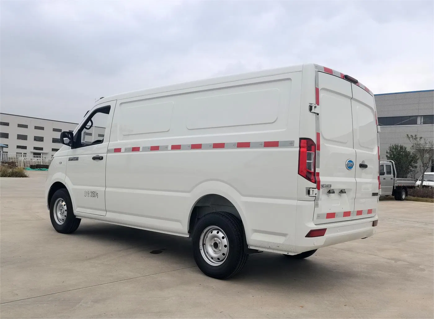 Kama Es6 Electric Van Cargo Pick-up 4X4 1.5 Ton Electric Commercial Van Made in China