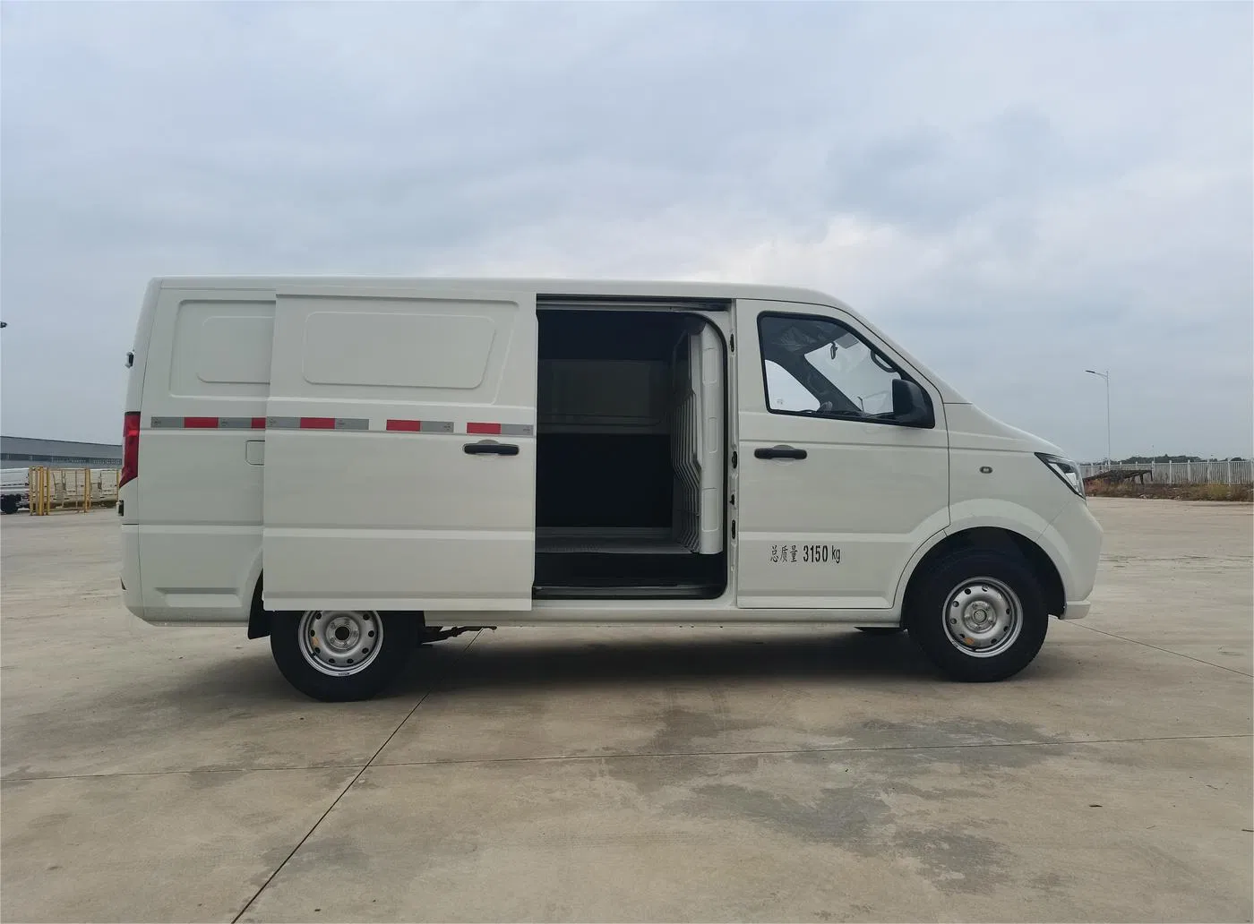 Kama Es6 Electric Van Cargo Pick-up 4X4 1.5 Ton Electric Commercial Van Made in China