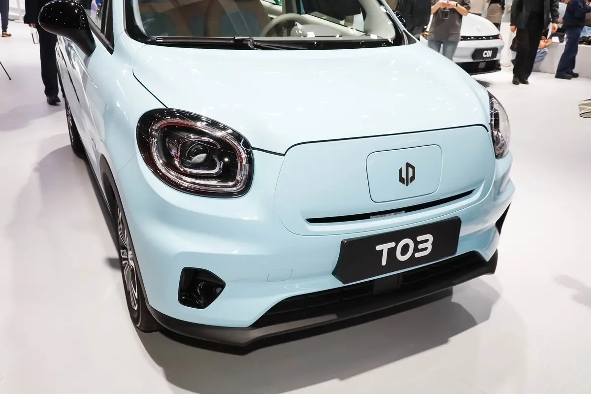 Leapmotor T03 2025 - Eco-Friendly Compact Car for Urban Living